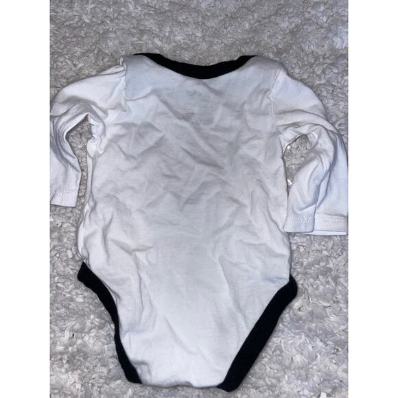 Nike Newborn “ Just do it” front logo snap tee. Cute, exc cond. - Picture 2 of 5